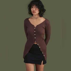 Unif long custard top